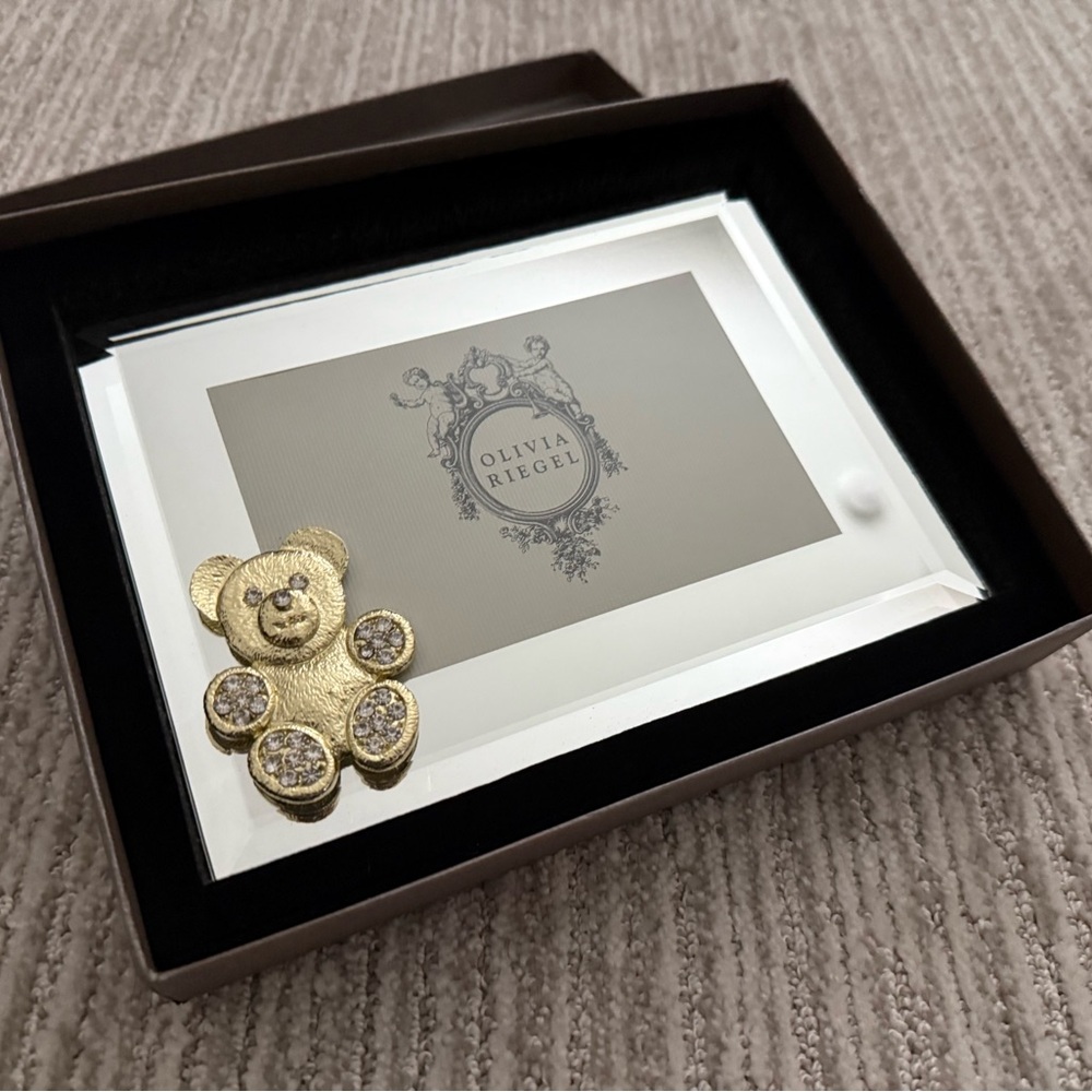 NWT Olivia Riegel 4x6 Teddy Bear Frame - Gold
